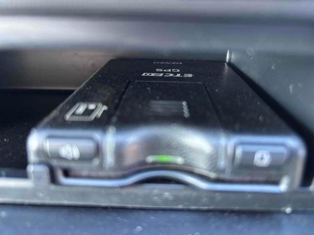 デュトロ 超ロング全低床ターボ 3t ワイド幅 超ロング ウィング 跳ね上げゲート MT LED バックカメラ スマートキー アイドリングストップ 電動格納ミラー ESC エアコン ミュージックプレイヤー接続可(35枚目)