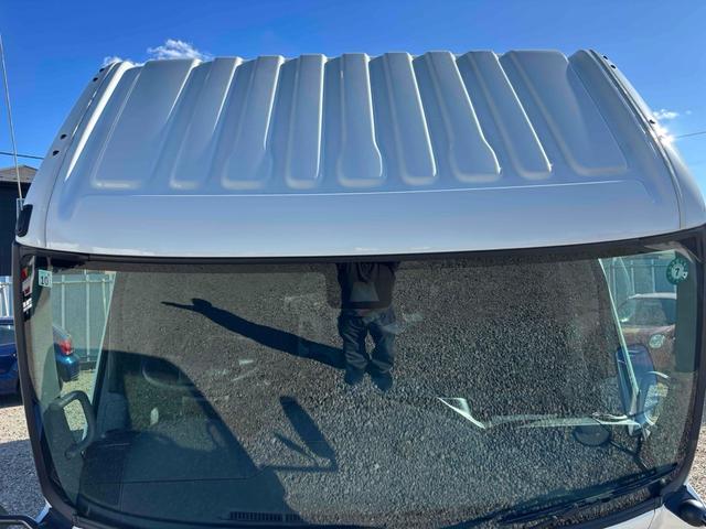 デュトロ 超ロング全低床ターボ 3t ワイド幅 超ロング ウィング 跳ね上げゲート MT LED バックカメラ スマートキー アイドリングストップ 電動格納ミラー ESC エアコン ミュージックプレイヤー接続可(41枚目)