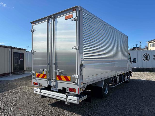 デュトロ 超ロング全低床ターボ 3t ワイド幅 超ロング ウィング 格納ゲート MT バックカメラ スマートキー アイドリングストップ 電動格納ミラー ESC エアコン パワーウィンドウ USB(5枚目)