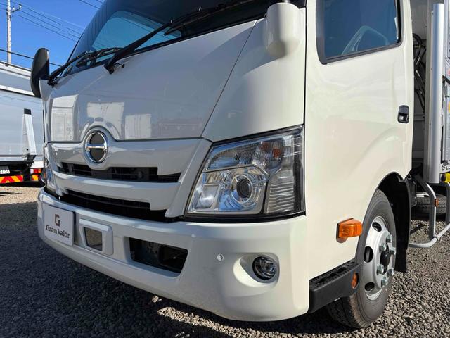 デュトロ 超ロング全低床ターボ 3t ワイド幅 超ロング ウィング 格納ゲート MT バックカメラ スマートキー アイドリングストップ 電動格納ミラー ESC エアコン パワーウィンドウ USB(9枚目)