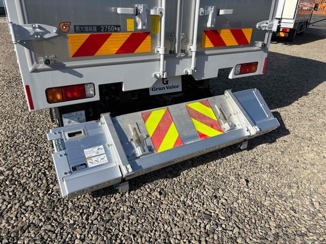 デュトロ 超ロング全低床ターボ 3t ワイド幅 超ロング ウィング 格納ゲート MT バックカメラ スマートキー アイドリングストップ 電動格納ミラー ESC エアコン パワーウィンドウ USB(25枚目)