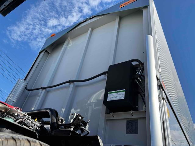 デュトロ 超ロング全低床ターボ 3t ワイド幅 超ロング ウィング 格納ゲート MT バックカメラ スマートキー アイドリングストップ 電動格納ミラー ESC エアコン パワーウィンドウ USB(46枚目)