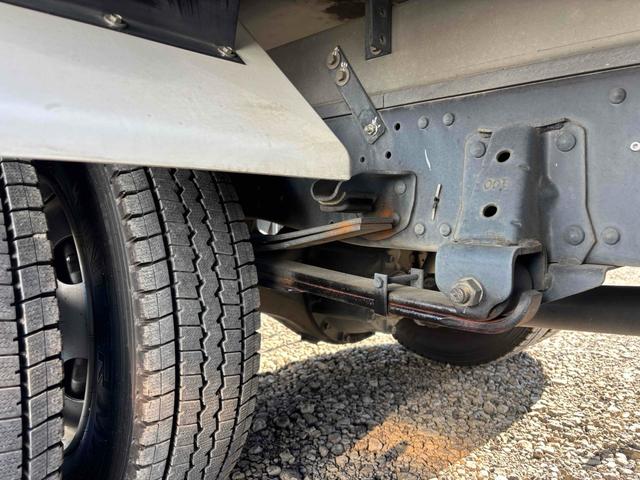 エルフトラック 3t ワイド幅 ロング 低温冷凍車 加温機能付き 格納ゲート スタンバイ付き 床縞板 サイド扉 MT ETC バックカメラ 電動格納ミラー エアコン(21枚目)