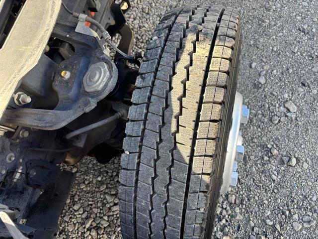 エルフトラック 3t ワイド幅 ロング 低温冷凍車 加温機能付き 格納ゲート スタンバイ付き 床縞板 サイド扉 MT ETC バックカメラ 電動格納ミラー エアコン(27枚目)