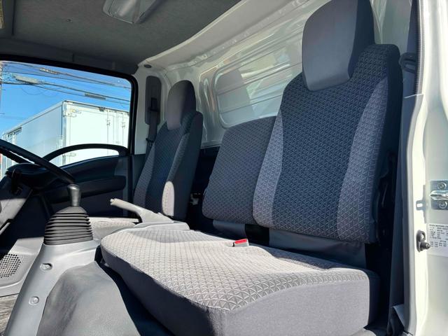 エルフトラック 3t ワイド幅 ロング 低温冷凍車 加温機能付き 格納ゲート スタンバイ付き 床縞板 サイド扉 MT ETC バックカメラ 電動格納ミラー エアコン(30枚目)