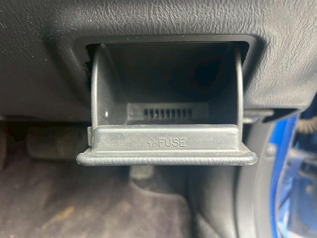 インプレッサスポーツワゴン １．５ｉ　ユーザー買取車／社外ナビ／テレビ／ＥＴＣ／純正アルミ１５インチ／運転席エアバック／パワーステアリング／オートエアコン／キーレスキー（32枚目）