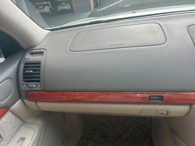 プログレ NC250 ウォールナットパッケージ 名車!プログレ入庫♪♪♪ETCもついていて高速道路もストレスフリー♪年代を感じさせないパワフルな走りも健在です!!!(32枚目)