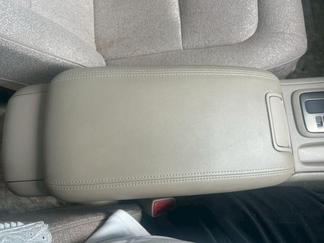 プログレ NC250 ウォールナットパッケージ 名車!プログレ入庫♪♪♪ETCもついていて高速道路もストレスフリー♪年代を感じさせないパワフルな走りも健在です!!!(35枚目)