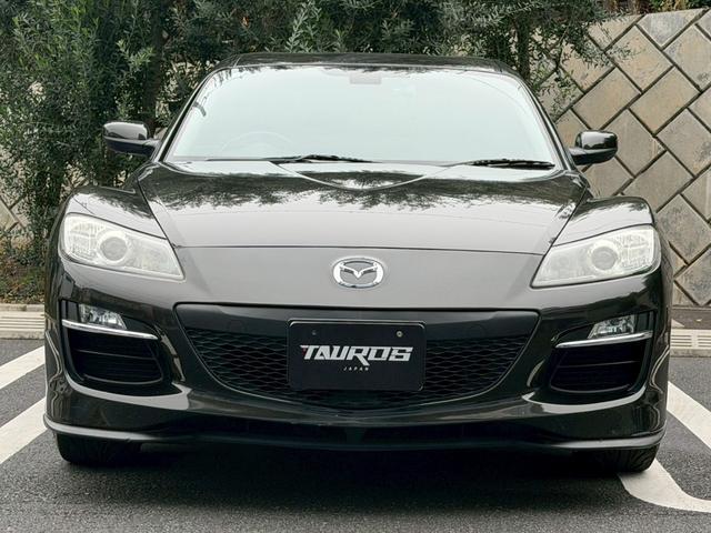 ＲＸ－８ 　ロータリーエンジン最後の車！ＲＸ－８入庫♪♪♪もちろん６速ＭＴ車です！ＨＩＤライトもついて夜道も安心！社外アルミ装備で見た目もパリッと仕上がってます！（3枚目）