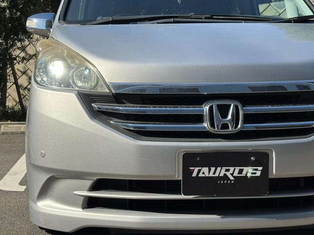 ステップワゴン Ｇ　Ｌ　ＨＤＤナビパッケージ　ユーザー買取車！人気のミニバン！ステップワゴン入庫♪♪♪ＥＴＣ付きで高速道路もストレスフリー！ＨＩＤライトで夜道も安心！（11枚目）