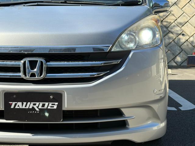 ステップワゴン Ｇ　Ｌ　ＨＤＤナビパッケージ　ユーザー買取車！人気のミニバン！ステップワゴン入庫♪♪♪ＥＴＣ付きで高速道路もストレスフリー！ＨＩＤライトで夜道も安心！（12枚目）