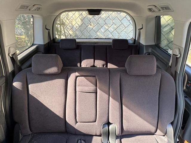 ステップワゴン Ｇ　Ｌ　ＨＤＤナビパッケージ　ユーザー買取車！人気のミニバン！ステップワゴン入庫♪♪♪ＥＴＣ付きで高速道路もストレスフリー！ＨＩＤライトで夜道も安心！（31枚目）