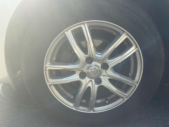 ノート 　ユーザー買取車／ナビ／バックモニター／ＴＶ／スマートキープッシュスタート／社外アルミホイール／フォグランプ／アイドリングストップ（14枚目）