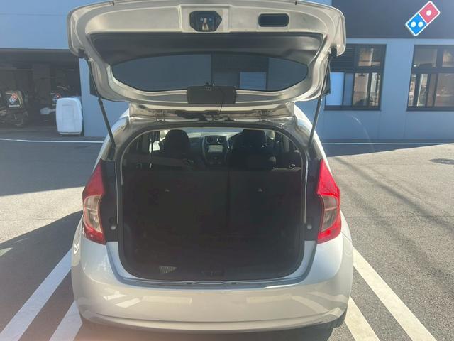 ノート 　ユーザー買取車／ナビ／バックモニター／ＴＶ／スマートキープッシュスタート／社外アルミホイール／フォグランプ／アイドリングストップ（40枚目）
