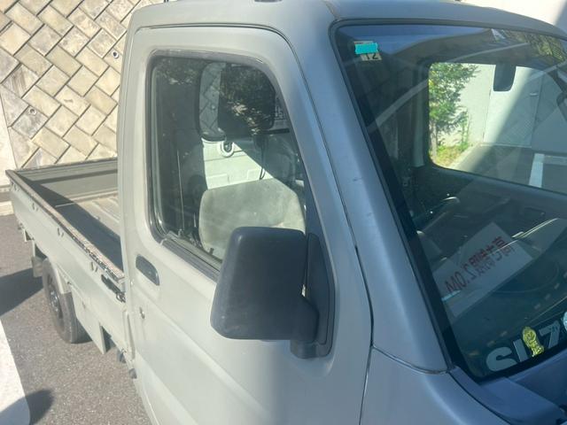 キャリイトラック ＫＣエアコン・パワステ　ユーザー買取車！キャリィトラック入庫♪♪♪５速ＭＴ車！エアコンも問題なしです！オールペイントもきれいな仕上がりになってます！（10枚目）