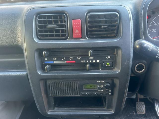 キャリイトラック ＫＣエアコン・パワステ　ユーザー買取車！キャリィトラック入庫♪♪♪５速ＭＴ車！エアコンも問題なしです！オールペイントもきれいな仕上がりになってます！（24枚目）