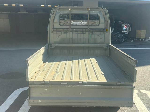 キャリイトラック ＫＣエアコン・パワステ　ユーザー買取車！キャリィトラック入庫♪♪♪５速ＭＴ車！エアコンも問題なしです！オールペイントもきれいな仕上がりになってます！（33枚目）