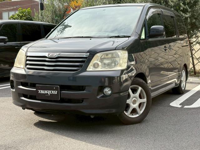 ノア Ｘ　Ｖセレクション　ユーザー買取車！ノア入庫♪♪♪大人気のミニバンの入庫です！８人乗りで大家族や買い物で大荷物でも安心！もちろんナビ付で遠出にも最適です！（2枚目）