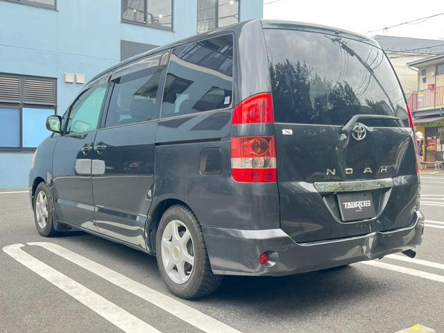 ノア Ｘ　Ｖセレクション　ユーザー買取車！ノア入庫♪♪♪大人気のミニバンの入庫です！８人乗りで大家族や買い物で大荷物でも安心！もちろんナビ付で遠出にも最適です！（8枚目）