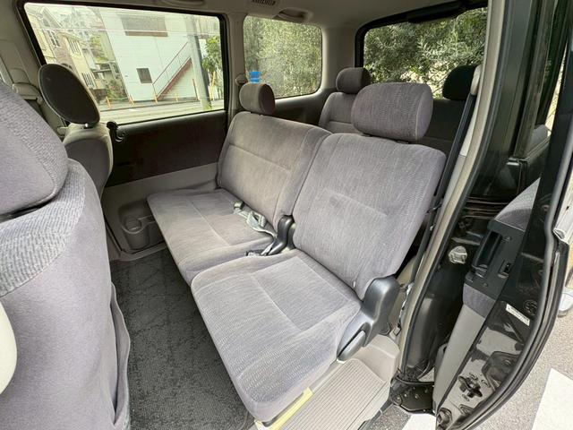 ノア Ｘ　Ｖセレクション　ユーザー買取車！ノア入庫♪♪♪大人気のミニバンの入庫です！８人乗りで大家族や買い物で大荷物でも安心！もちろんナビ付で遠出にも最適です！（37枚目）