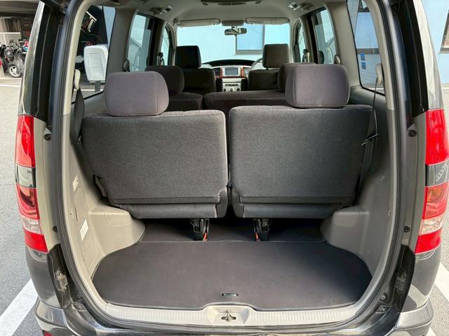 ノア Ｘ　Ｖセレクション　ユーザー買取車！ノア入庫♪♪♪大人気のミニバンの入庫です！８人乗りで大家族や買い物で大荷物でも安心！もちろんナビ付で遠出にも最適です！（40枚目）