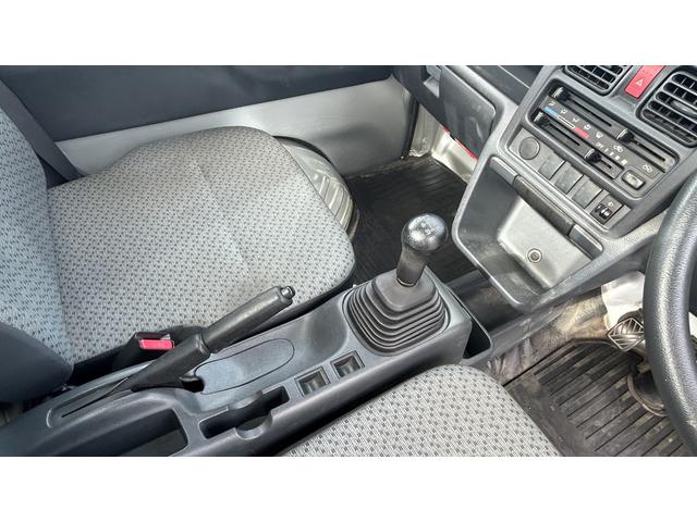 キャリイトラック KCエアコン・パワステ KC エアコン・パワステ 2WD 5MT AM/FMラジオ マニュアルエアコン パワステ 荷台マット 3方開 ABS(8枚目)