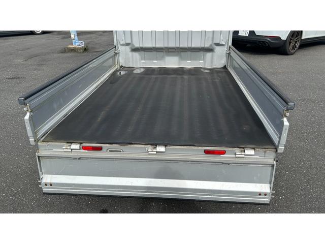 キャリイトラック KCエアコン・パワステ KC エアコン・パワステ 2WD 5MT AM/FMラジオ マニュアルエアコン パワステ 荷台マット 3方開 ABS(28枚目)