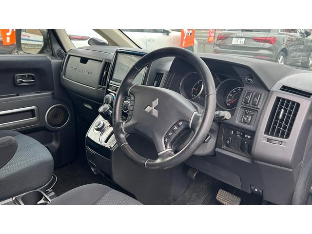 デリカD:5 D パワーパッケージ 雹害車/アルパイン9インチナビ/フルセグTV/Bluetooth/ドラレコ前後/バックカメラ/両側パワースライドドア/ETC(4枚目)