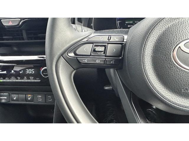 ヤリスクロス Z 純正ディスプレイナビ Bluetooth対応 パノラミックビューモニター ETC ドラレコ アダプティブクルーズコントロール ステアリングヒーター LEDライト 前席シートヒーター(8枚目)