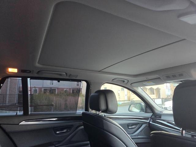 5シリーズ 528iツーリング レザー 黒皮シート サンルーフ パワーシート ナビ テレビ バックモニター パワーシート(12枚目)