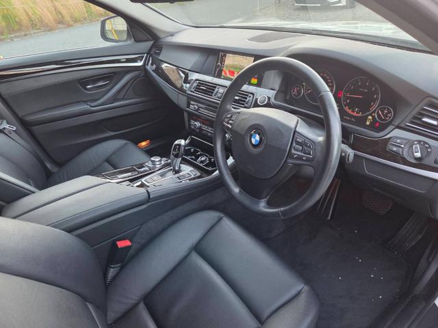 5シリーズ 528iツーリング レザー 黒皮シート サンルーフ パワーシート ナビ テレビ バックモニター パワーシート(15枚目)