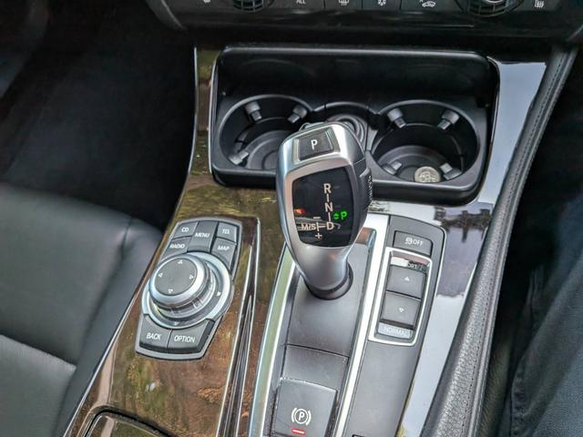 5シリーズ 528iツーリング レザー 黒皮シート サンルーフ パワーシート ナビ テレビ バックモニター パワーシート(21枚目)