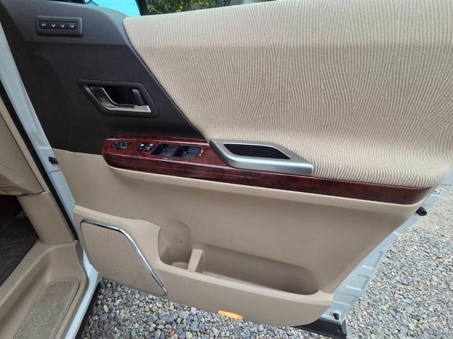 アルファード 240G 車検R9年4月 パール フリップダウン(26枚目)