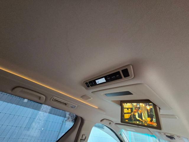 アルファード 240G 車検R9年4月 パール フリップダウン(30枚目)
