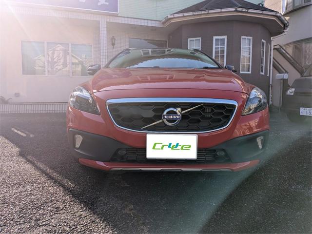 V40 クロスカントリーT5 AWD SEアンミカセレクション 走行距離16819km アンミカセレクション50台限定車 パノラマガラスルーフ アイボリー皮シート 内装ウッドパネル 18インチアルミ AWD(54枚目)