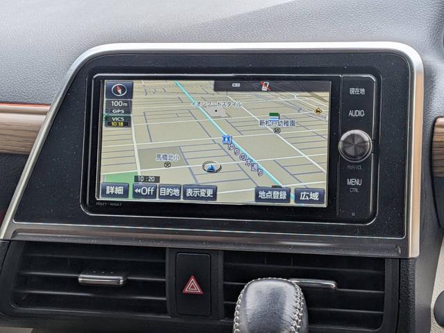 シエンタ Ｇ　助手席回転チルトシート車Ｂタイプ　７人乗り　人気のブラック／ブルーのツートンカラー　純正ナビＮ５２Ｔ－Ｗ６６Ｔ　テレビ　バックモニター　純正１６インチアルミ　左右パワースライドドア　シートヒーター（9枚目）