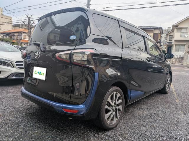 シエンタ Ｇ　助手席回転チルトシート車Ｂタイプ　７人乗り　人気のブラック／ブルーのツートンカラー　純正ナビＮ５２Ｔ－Ｗ６６Ｔ　テレビ　バックモニター　純正１６インチアルミ　左右パワースライドドア　シートヒーター（47枚目）