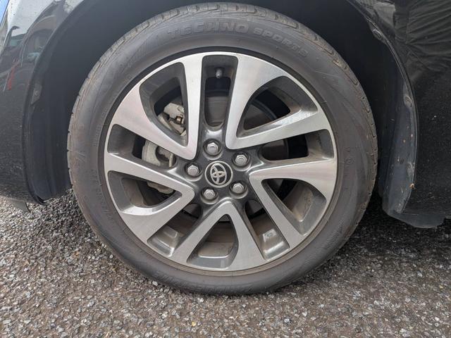 シエンタ Ｇ　助手席回転チルトシート車Ｂタイプ　７人乗り　人気のブラック／ブルーのツートンカラー　純正ナビＮ５２Ｔ－Ｗ６６Ｔ　テレビ　バックモニター　純正１６インチアルミ　左右パワースライドドア　シートヒーター（52枚目）