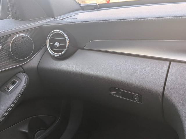 Ｃクラス Ｃ１８０アバンギャルド　ＡＭＧライン　ＡＭＧライン　オプシディアンブラック　黒皮シート　シートヒーター　ＢＳＭ　インテリジェントライトシステム　ディーラー記録簿Ｈ２８，Ｈ２９，Ｈ３０，Ｒ２，Ｒ３，Ｒ４，Ｒ５，Ｒ６　純正１８インチアルミ（12枚目）