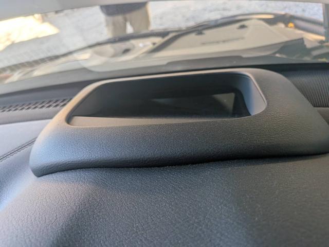 スカイライン ハイブリッド　ＧＴ　タイプＳＰ　サンルーフ　黒皮シート　プロパイロット　ブラインドスポットモニター　パワーシート　ハイブリッド　１９インチアルミ　シートヒーター　バックモニター　アラウンドビューモニター　ヘッドアップディスプレイ（8枚目）