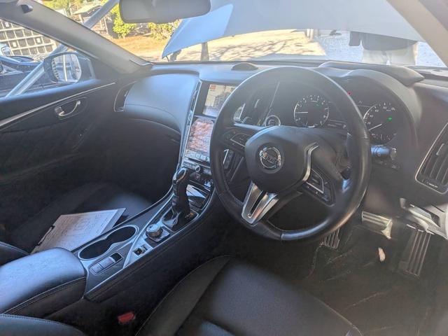 スカイライン ハイブリッド　ＧＴ　タイプＳＰ　サンルーフ　黒皮シート　プロパイロット　ブラインドスポットモニター　パワーシート　ハイブリッド　１９インチアルミ　シートヒーター　バックモニター　アラウンドビューモニター　ヘッドアップディスプレイ（22枚目）