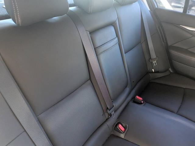 スカイライン ハイブリッド　ＧＴ　タイプＳＰ　サンルーフ　黒皮シート　プロパイロット　ブラインドスポットモニター　パワーシート　ハイブリッド　１９インチアルミ　シートヒーター　バックモニター　アラウンドビューモニター　ヘッドアップディスプレイ（24枚目）