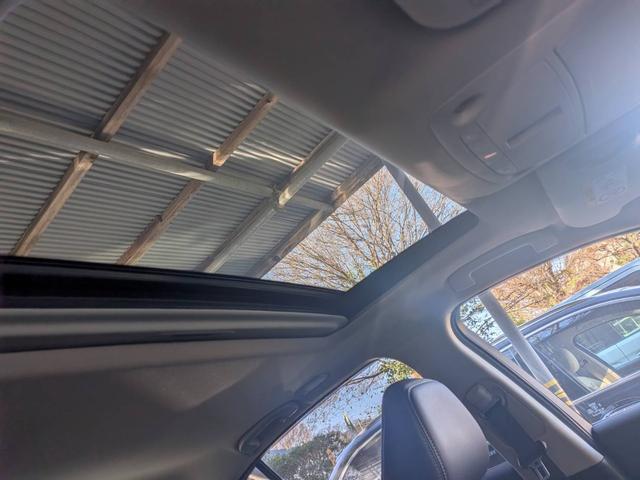 スカイライン ハイブリッド　ＧＴ　タイプＳＰ　サンルーフ　黒皮シート　プロパイロット　ブラインドスポットモニター　パワーシート　ハイブリッド　１９インチアルミ　シートヒーター　バックモニター　アラウンドビューモニター　ヘッドアップディスプレイ（26枚目）