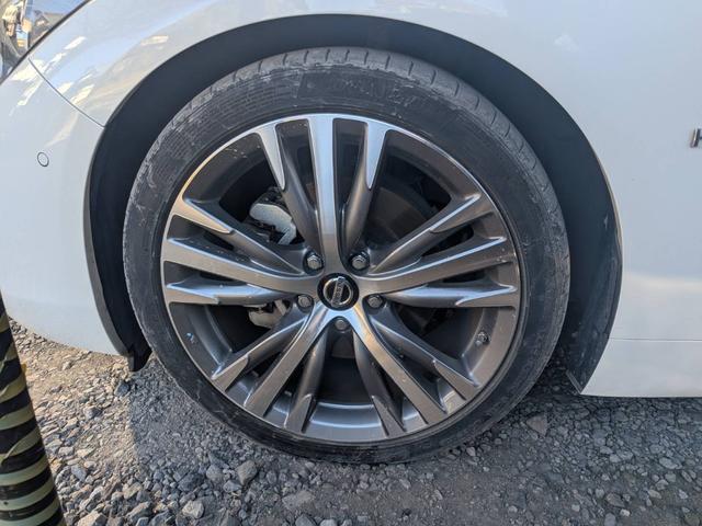 スカイライン ハイブリッド　ＧＴ　タイプＳＰ　サンルーフ　黒皮シート　プロパイロット　ブラインドスポットモニター　パワーシート　ハイブリッド　１９インチアルミ　シートヒーター　バックモニター　アラウンドビューモニター　ヘッドアップディスプレイ（33枚目）