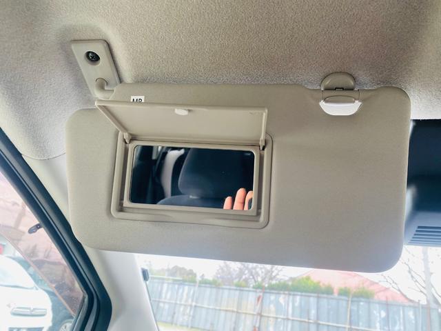 ノート e-パワー X クリソナ BTオーディオ 禁煙 オートライ 横滑防止装置 Rカメラ 運転席助手席エアバック 地デジ AUTOエアコン AUX接続 オートハイビーム 盗難防止システム 衝突安全ボディ ナビTV パワステ(16枚目)