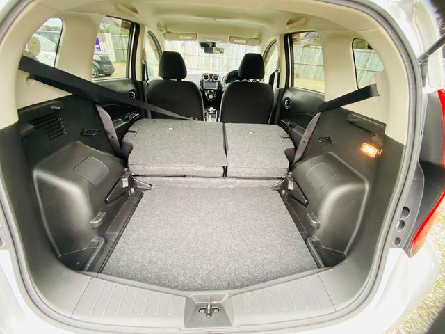 ノート e-パワー X クリソナ BTオーディオ 禁煙 オートライ 横滑防止装置 Rカメラ 運転席助手席エアバック 地デジ AUTOエアコン AUX接続 オートハイビーム 盗難防止システム 衝突安全ボディ ナビTV パワステ(23枚目)