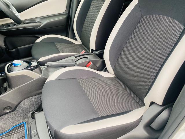 ノート e-パワー X クリソナ BTオーディオ 禁煙 オートライ 横滑防止装置 Rカメラ 運転席助手席エアバック 地デジ AUTOエアコン AUX接続 オートハイビーム 盗難防止システム 衝突安全ボディ ナビTV パワステ(26枚目)