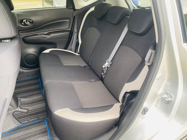 ノート e-パワー X クリソナ BTオーディオ 禁煙 オートライ 横滑防止装置 Rカメラ 運転席助手席エアバック 地デジ AUTOエアコン AUX接続 オートハイビーム 盗難防止システム 衝突安全ボディ ナビTV パワステ(27枚目)