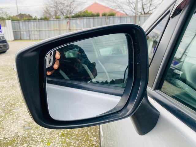 ノート e-パワー X クリソナ BTオーディオ 禁煙 オートライ 横滑防止装置 Rカメラ 運転席助手席エアバック 地デジ AUTOエアコン AUX接続 オートハイビーム 盗難防止システム 衝突安全ボディ ナビTV パワステ(54枚目)