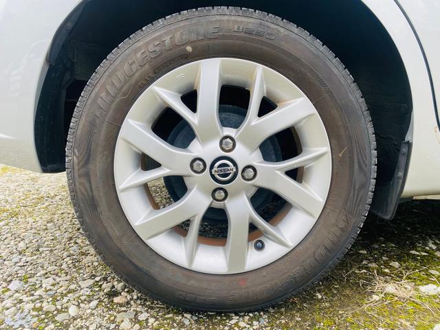 ノート e-パワー X クリソナ BTオーディオ 禁煙 オートライ 横滑防止装置 Rカメラ 運転席助手席エアバック 地デジ AUTOエアコン AUX接続 オートハイビーム 盗難防止システム 衝突安全ボディ ナビTV パワステ(61枚目)